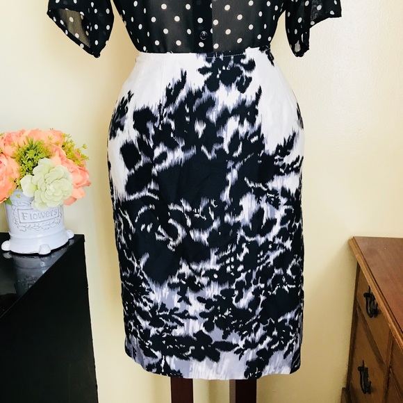 Worthington Floral Pencil Skirt - Picture 2 of 8